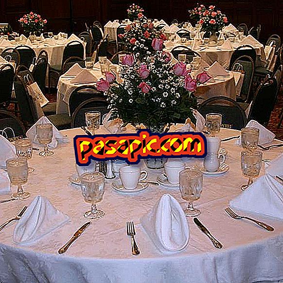 Jak nastavit stůl elegantně - svatby a večírky
