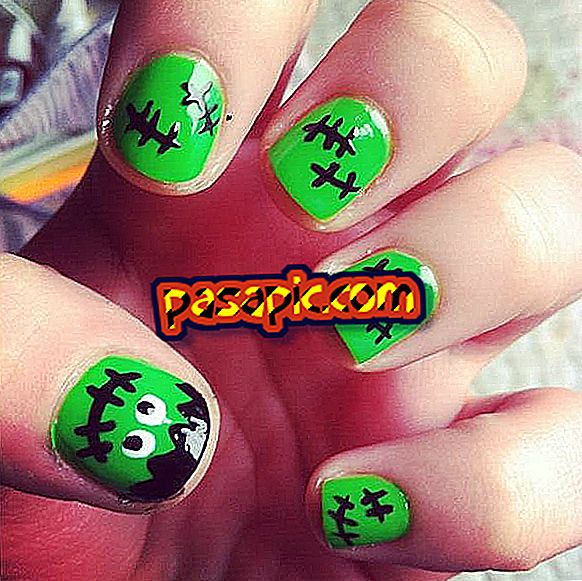 How to paint your nails on Halloween - weddings and parties