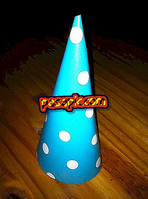 How to make a cone without a base to make a Christmas tree
