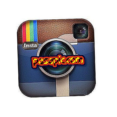 मेरे Instagram चित्रों के साथ एक फेसबुक कवर कैसे बनाएं - इंटरनेट