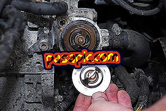 How to install a thermostat in my car - repair and maintenance of cars