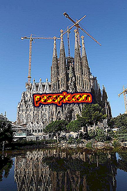 Vilka är de viktigaste platserna att besöka i Barcelona